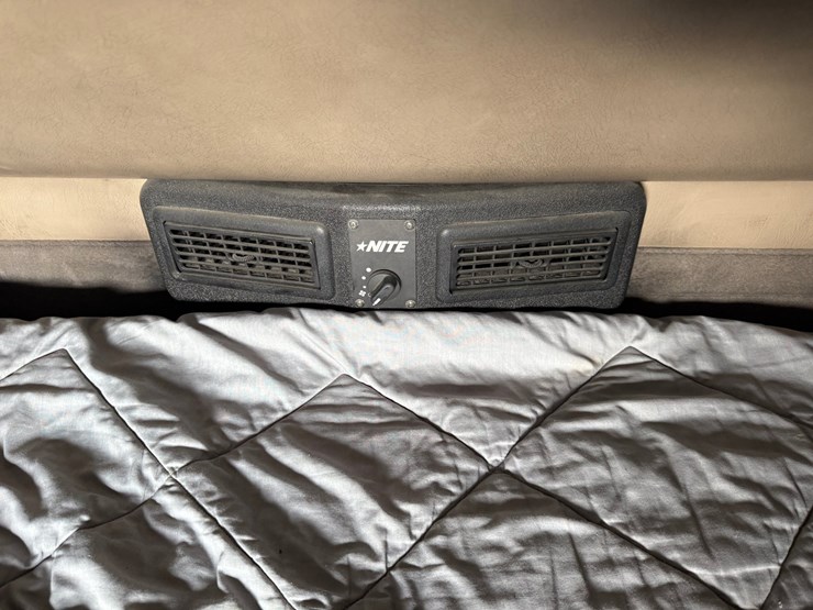 2007-international-9900i-image-96