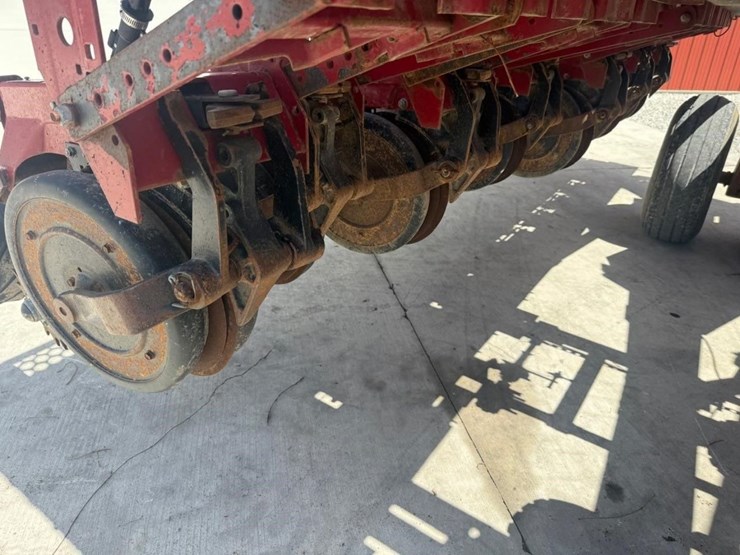case-ih-5500-image-57