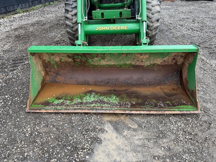2012-john-deere-6115d-image-9
