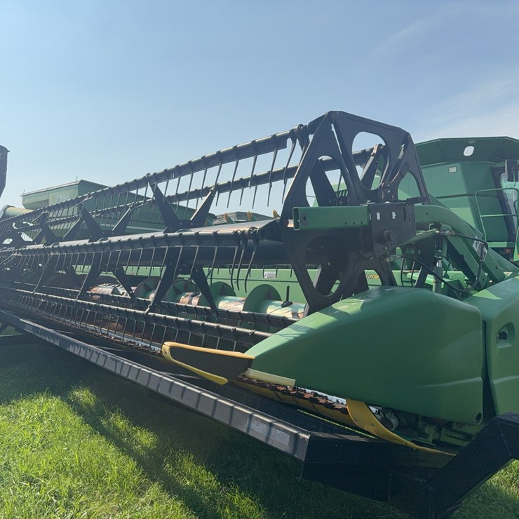 JOHN DEERE 630F