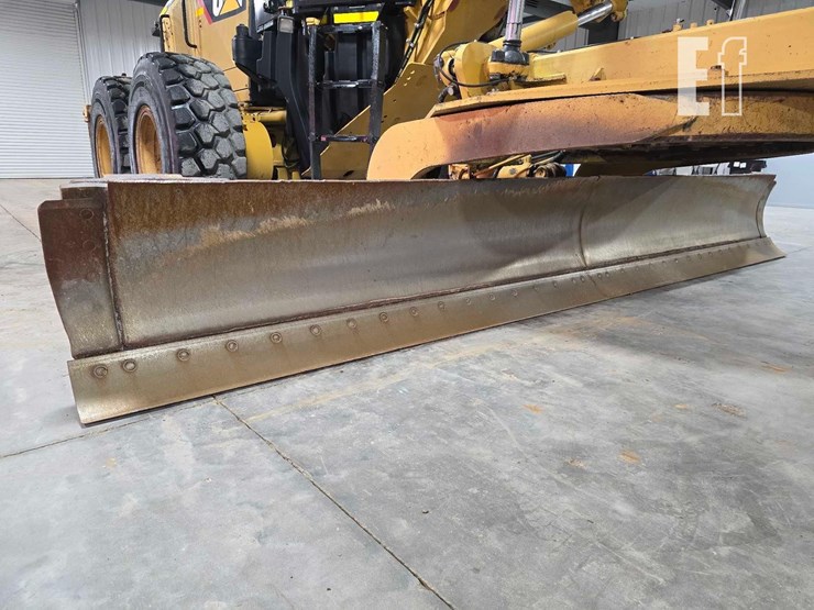 2008-caterpillar-14m-image-10