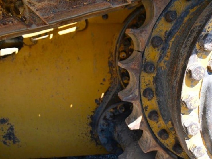 2019-caterpillar-d6n-lgp-image-7