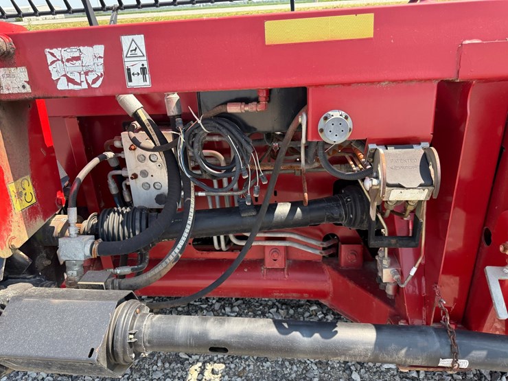 2014-case-ih-3162-image-14