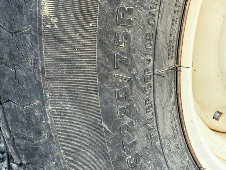 john-deere-630d-image-41