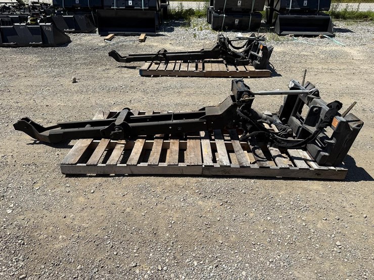 kubota-l4455a--4-pt-hitch-and-subframe-wh-auto-latch-uni-tach-image-1