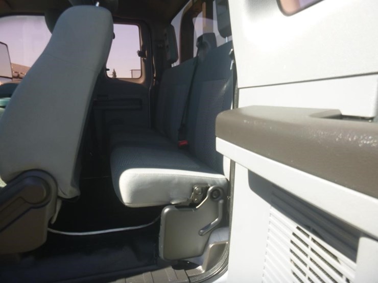 2016-ford-f650-image-15