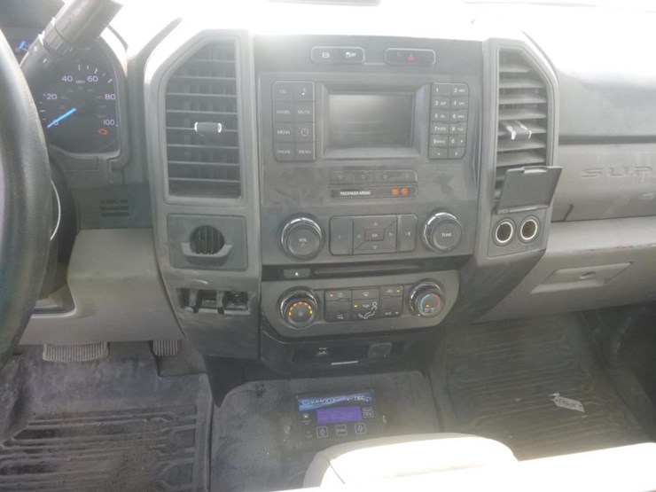 2017-ford-f450-image-13