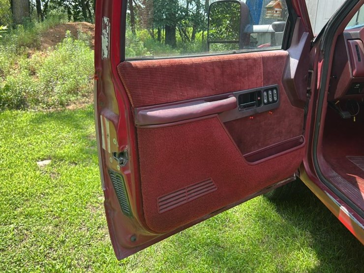 1990-gmc-3500-image-17