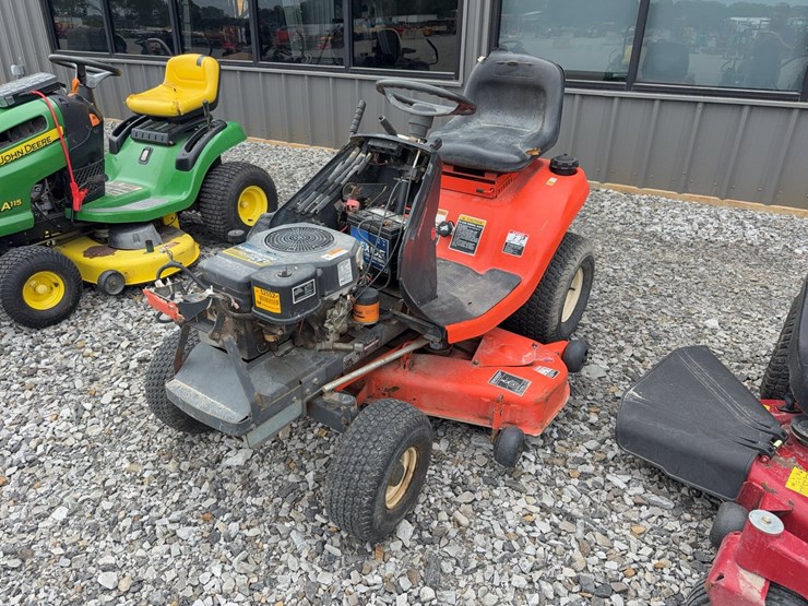 kubota-t1670-image-1