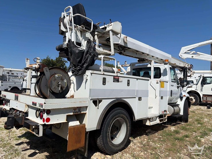 2012-international-durastar-4300-image-4