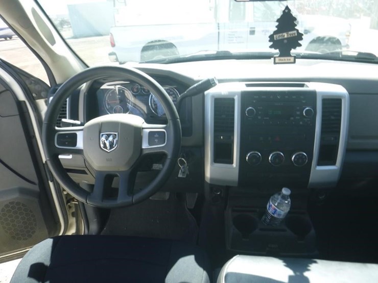2009-dodge-1500-image-9