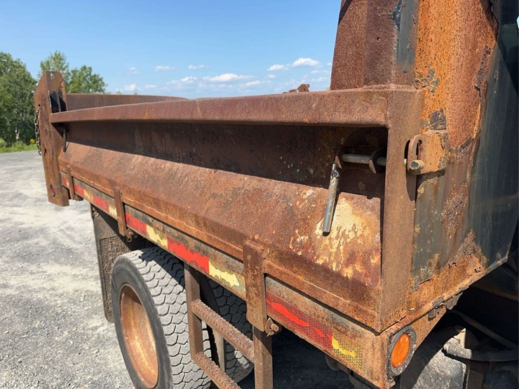 2017-ford-f450-xl-image-16