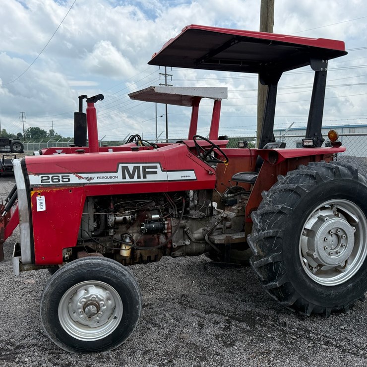 MASSEY-FERGUSON 265