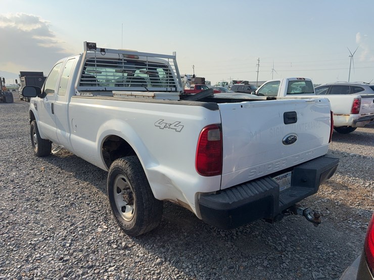 2008-ford-f250-image-17