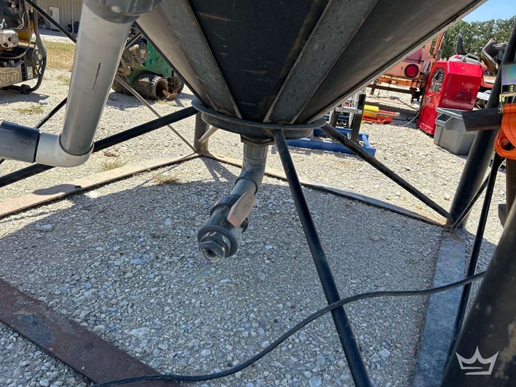 cone-bottom-processing-tank-w/-pump-image-5