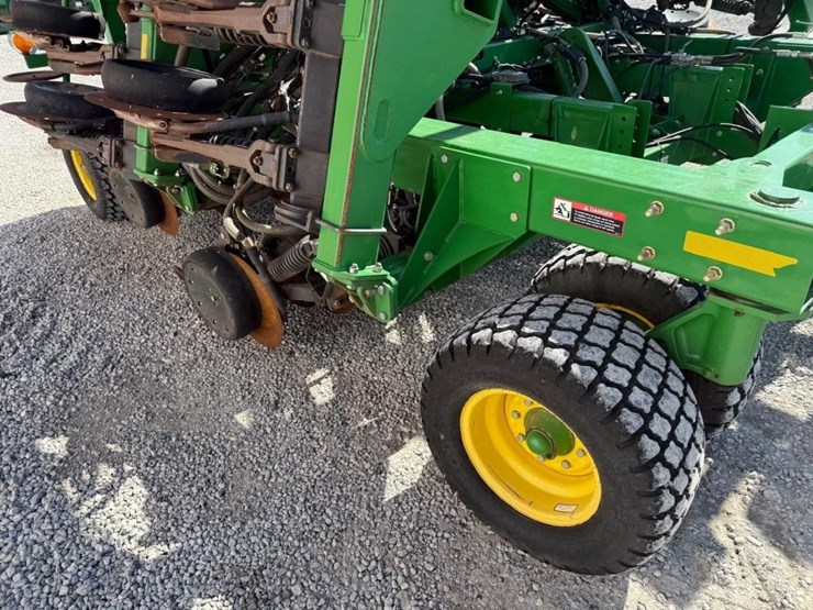 2015-john-deere-1990-image-50
