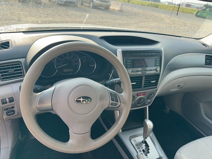 2012-subaru-forester-image-28