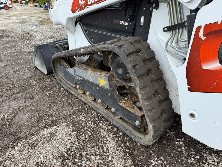 2025-bobcat-t62-image-17