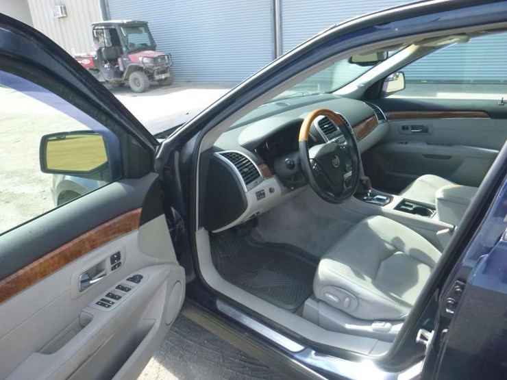 2007-cadillac-srx-image-5