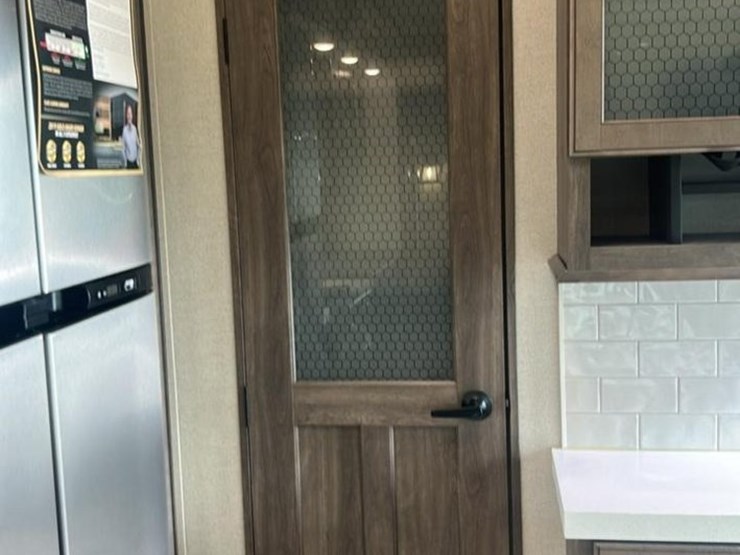 #139-•-2022-grand-design-solitude-310gk-camper-image-63