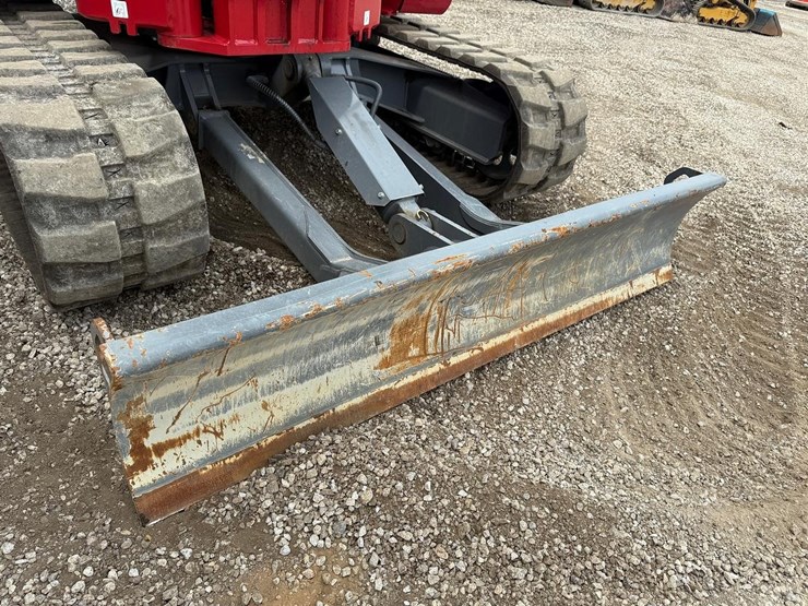 takeuchi-tb280fr-image-9