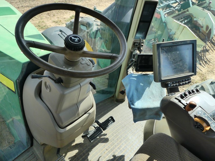 2015-john-deere-8345r-image-16