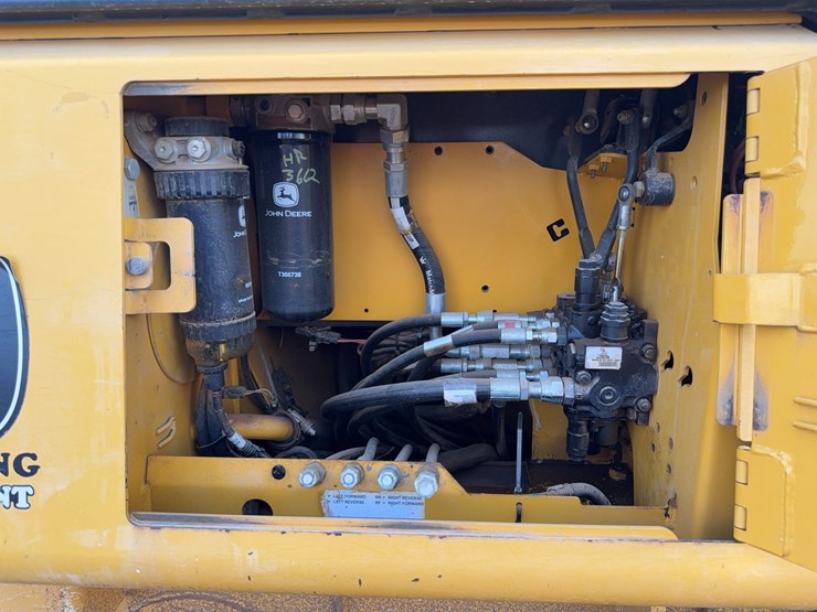 deere-450j-image-13