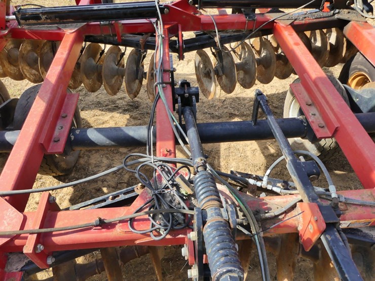 case-ih-340-image-10