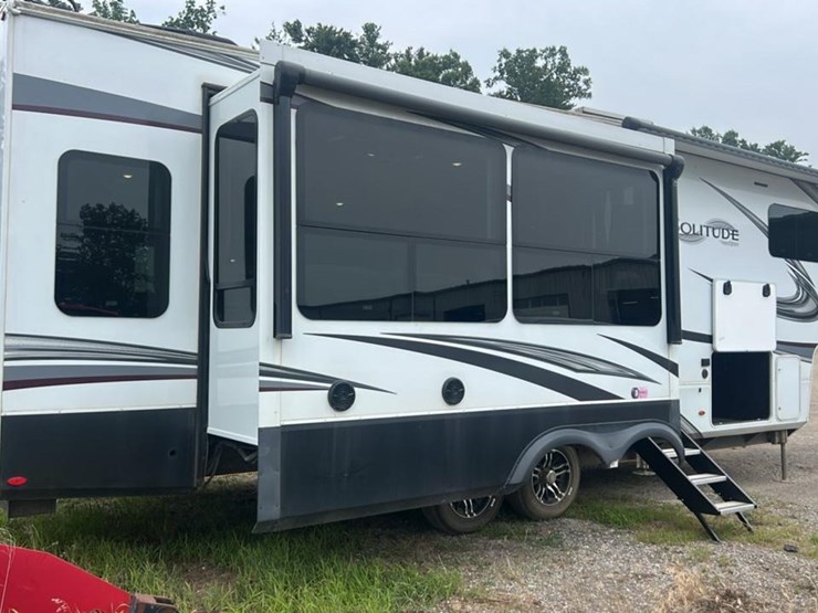#139-•-2022-grand-design-solitude-310gk-camper-image-3
