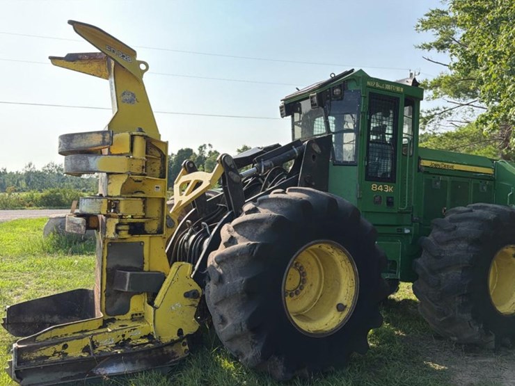 2012-deere-843k-image-1