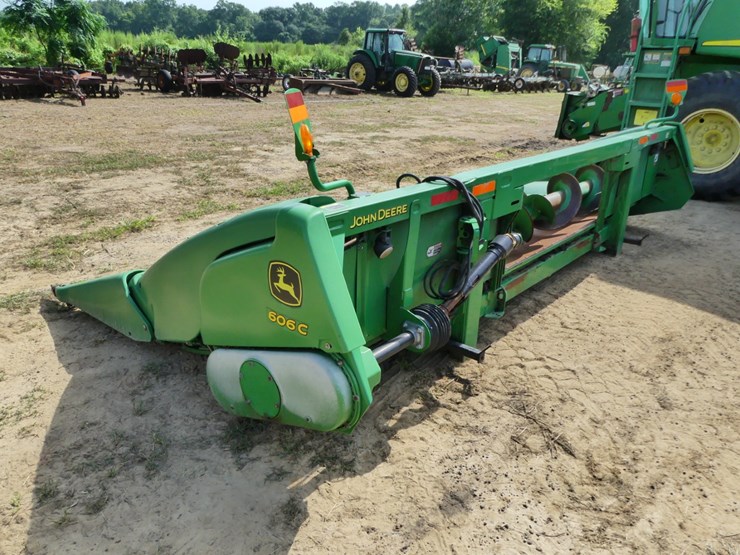 john-deere-606c-image-3
