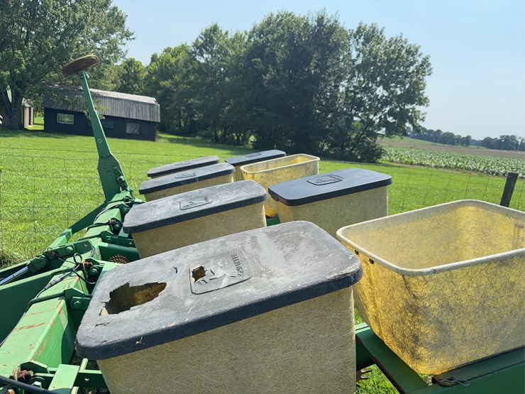 john-deere-7000-image-5