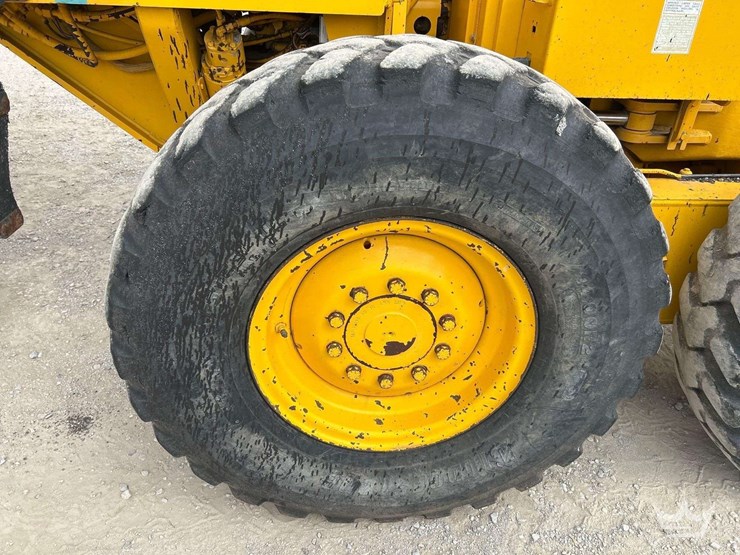 2002-caterpillar-120h-image-29