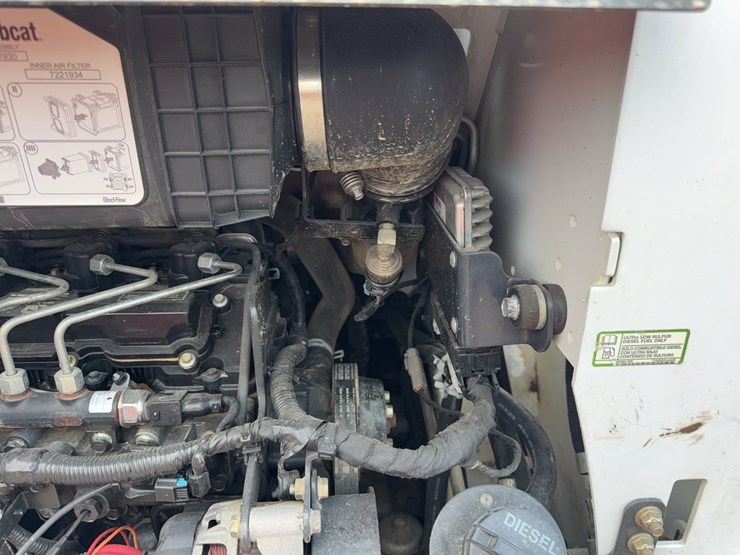 bobcat-t550-image-30