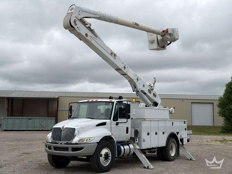 2017-international-durastar-4300-image-1