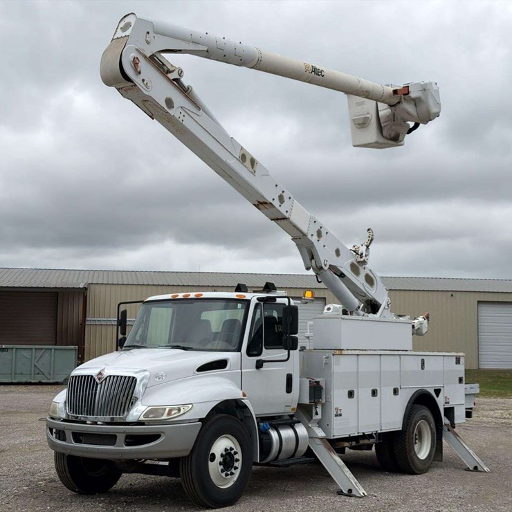 2017 INTERNATIONAL DURASTAR 4300