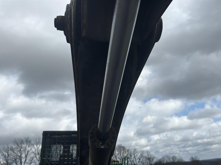 2007-deere-437c-image-25