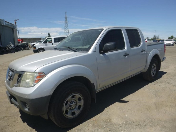 2018-nissan-frontier-image-1