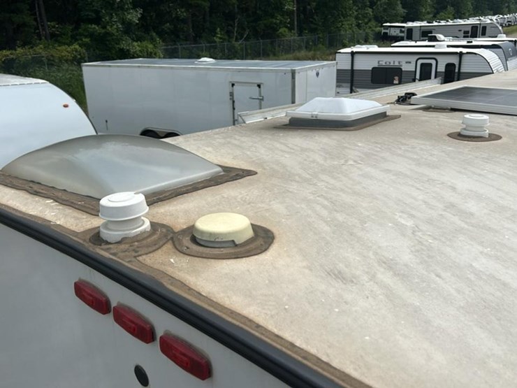 #141-•-2024-alliance-rv-delta-281bh-camper-image-21