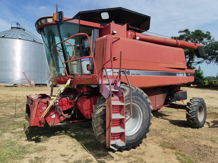 case-ih-2166-image-1