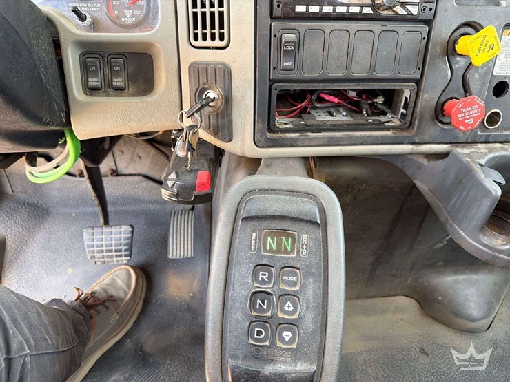 2019-international-durastar-4300-image-34