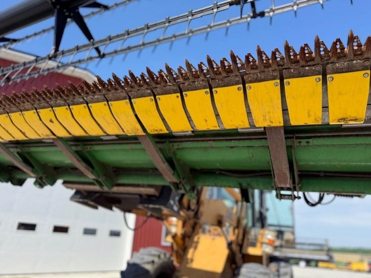 2006-john-deere-630f-image-57
