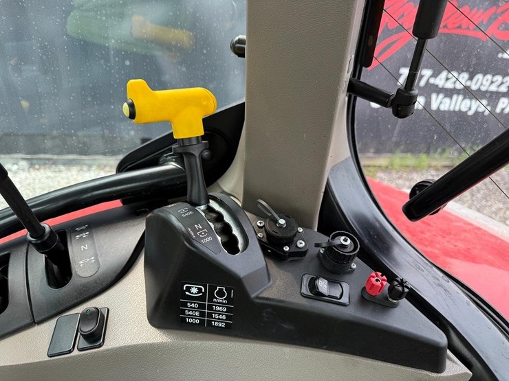 case-ih-vestrum-130-image-35