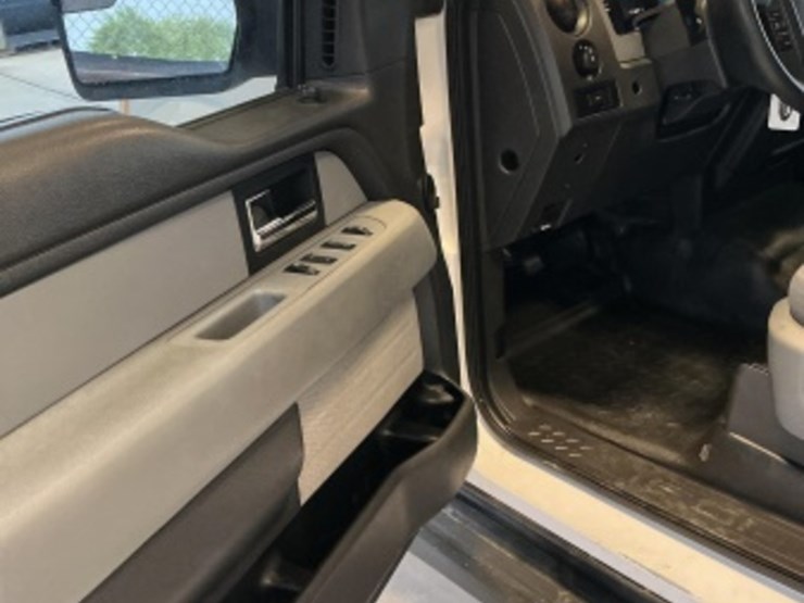 2014-ford-f150-image-24
