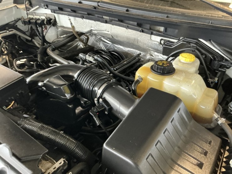 2014-ford-f150-image-12
