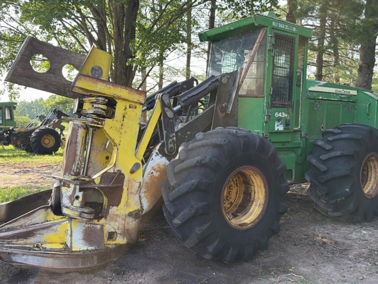 2006-deere-643h-image-1