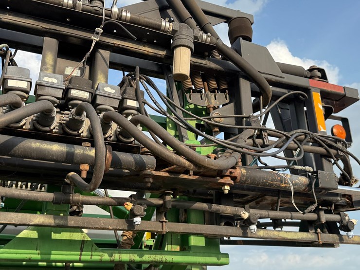 2002-john-deere-4710-image-81