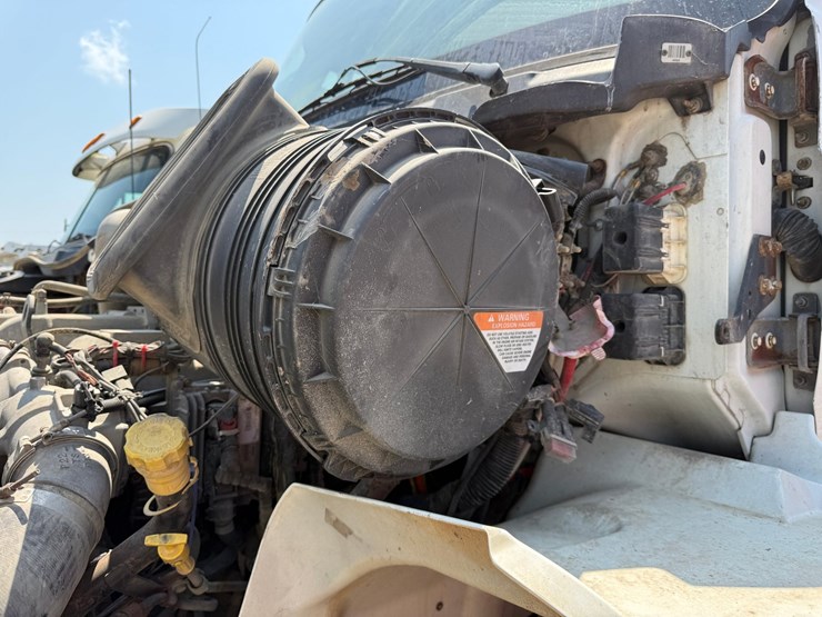 2012-international-transtar-8600-image-64