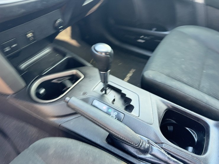 2018-toyota-rav4-image-25