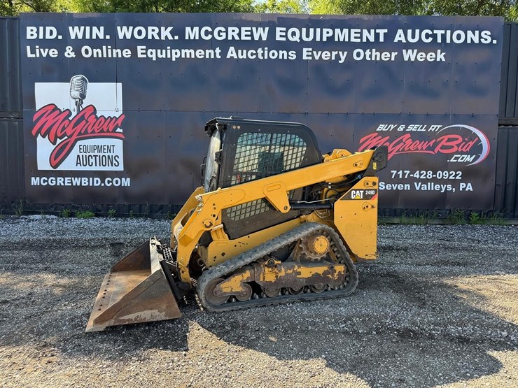 2017-caterpillar-249d-image-1